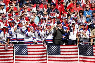 Amerických fanoušků na Bethpage bude od amerických fanoušků zeď